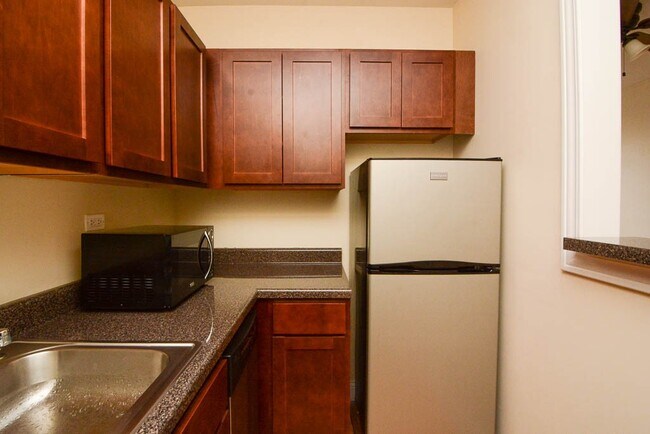 Foto del edificio - 729 W Diversey Pky