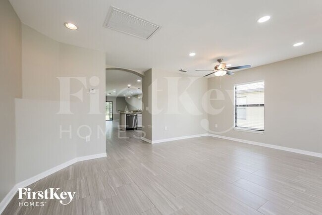 Foto del edificio - 354 Shadow Lakes Dr