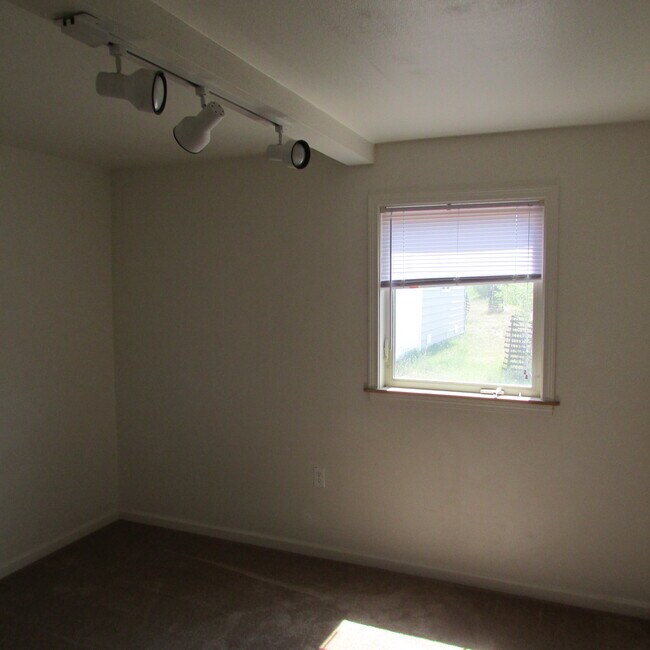 Dormitorio 1 - 2156 Frances St