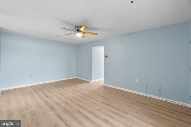 Foto del edificio - 8378 Montgomery Run Rd