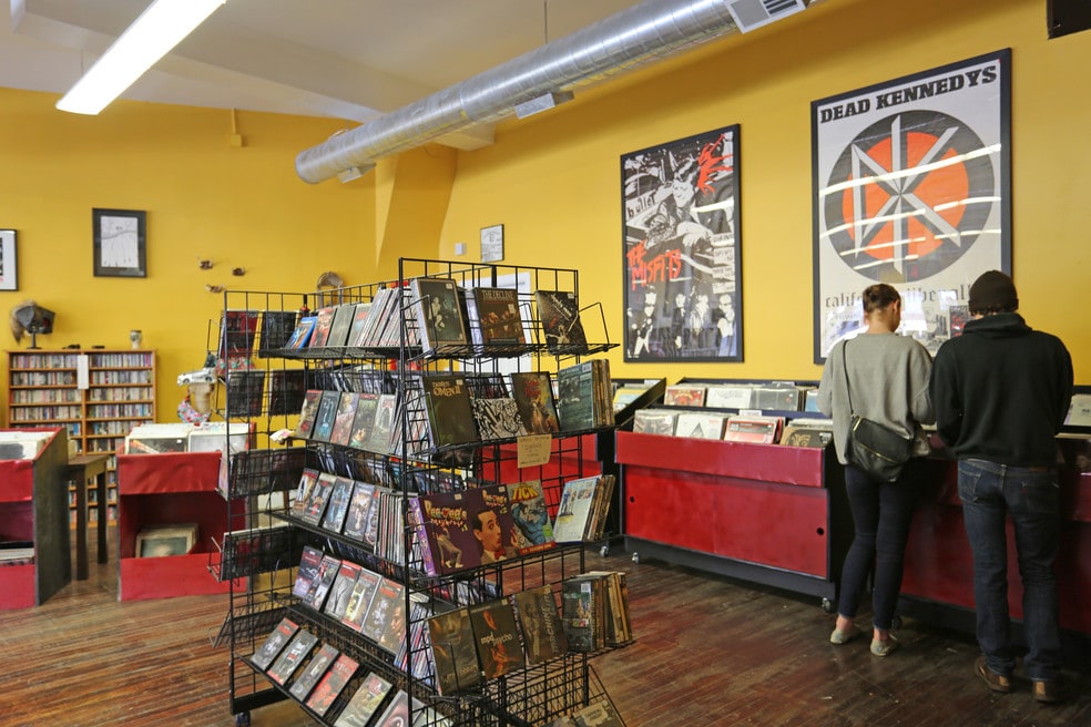 Is Logan Square a Good Place To Live in Chicago? Neighborhood Guide