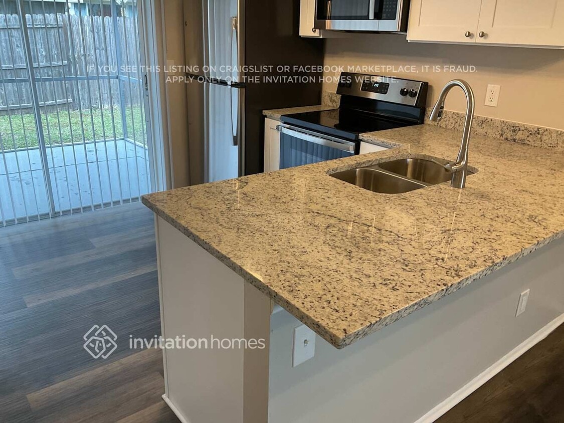 Foto del edificio - 10103 Wheatley Hills Ct