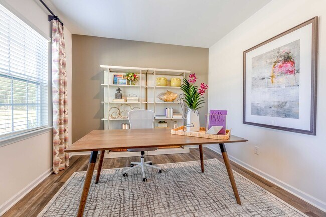 Foto del edificio - 109 Cassius Dr