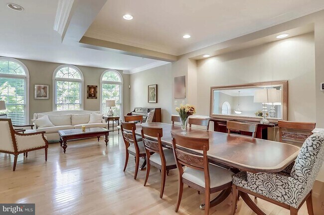 Foto del edificio - 10540 Tuckerman Heights Cir