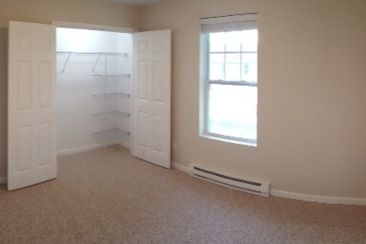 Bedroom with Closet - 900 W Marion St