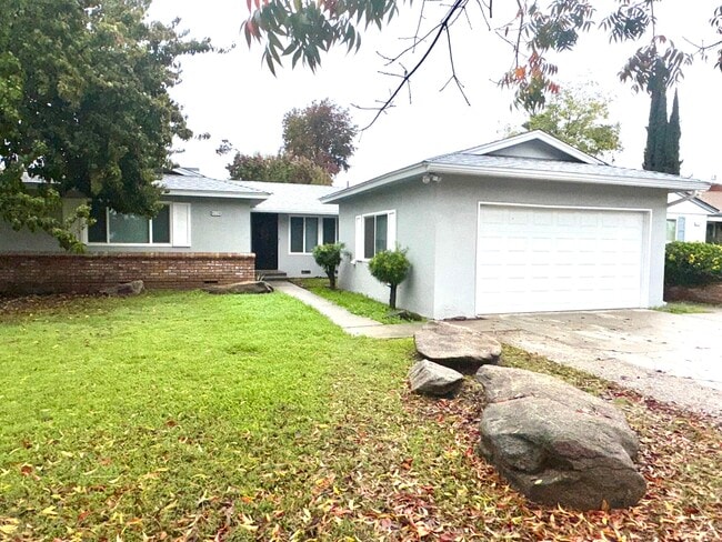 Foto del edificio - 4548 N Meridian Ave