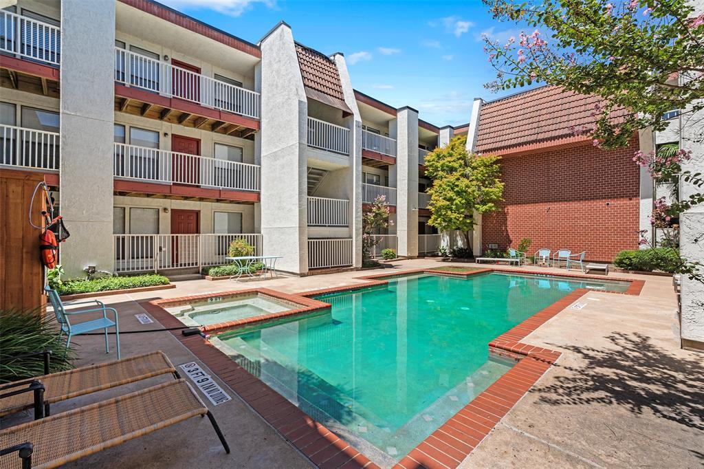 Foto principal - 3115 Helms St