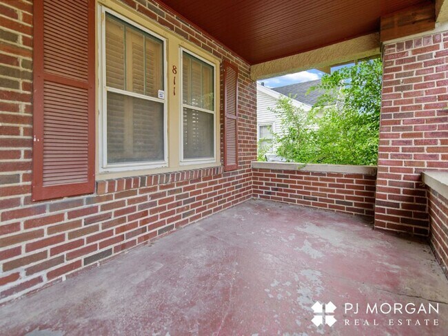 Building Photo - 811 South 50th Avenue - 3 bedroom, 1 Bathr...