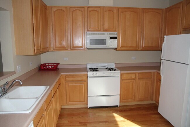 Foto del edificio - 2226 Daybreak Dr