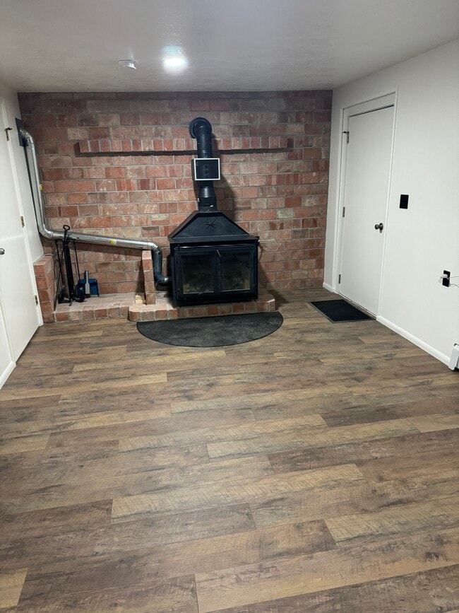 Living Area - 337 Rd 3050