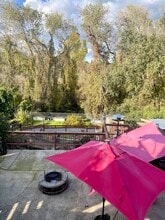 Building Photo - 1174 River Bluff Dr