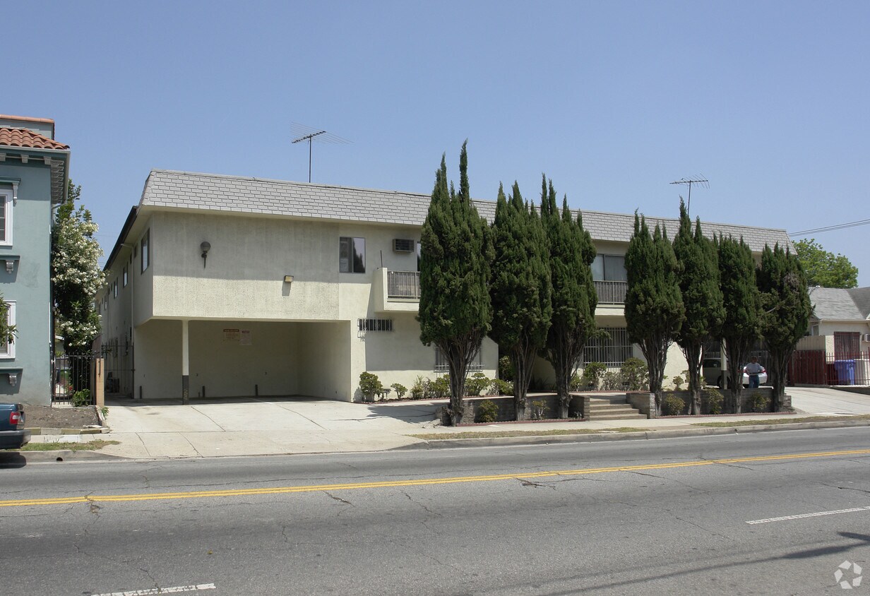 Foto del edificio - 610 N Wilton Pl