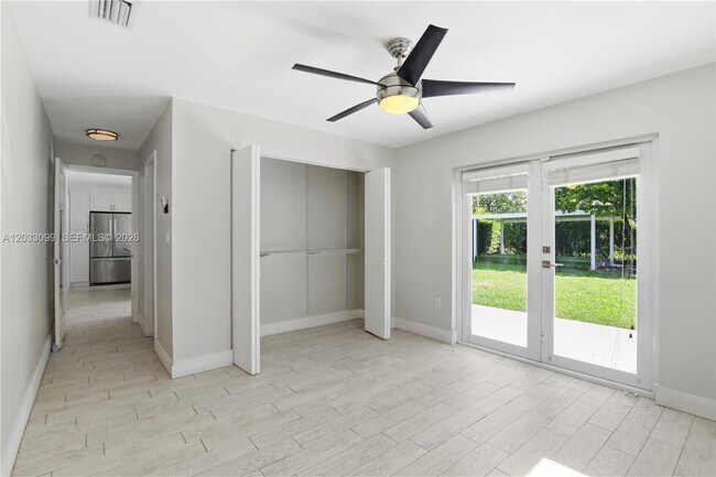 Foto del edificio - 6511 SW 44th St