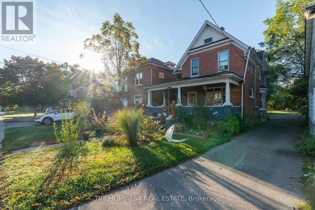 Building Photo - 63 Highland Rd W