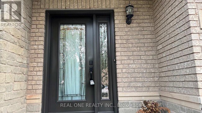 Building Photo - 2250 Rockingham Dr