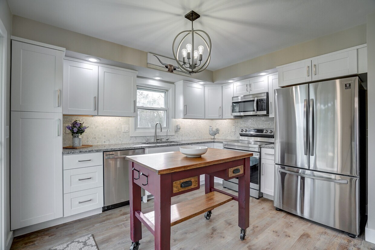 4688 Capitol View Rd, Middleton, WI 53562 Townhome Rentals in