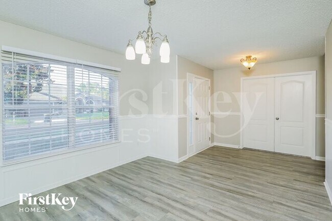 Foto del edificio - 246 Ridgewick Dr S
