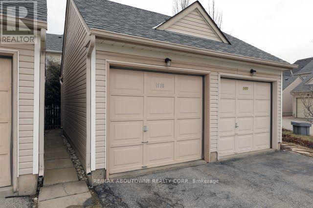 Building Photo - 1175 Treetop Terrace