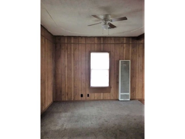 Building Photo - 303 D Ave