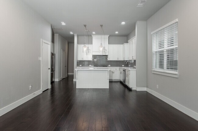 Foto del edificio - 212 Wimberly St