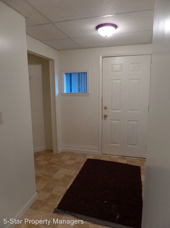 Foto del edificio - 1403 E Lincoln Ave