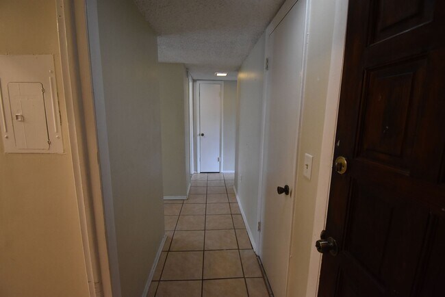 Foto del edificio - 2 Bed/2 Bath, 2nd Floor Condo at Marbeya C...