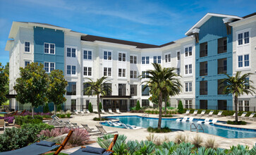 Building Photo - Arcadia 331
