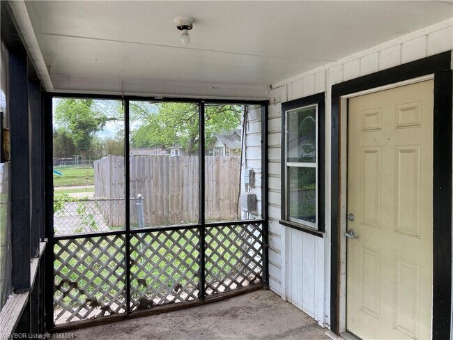 Foto del edificio - 107 N 16th St