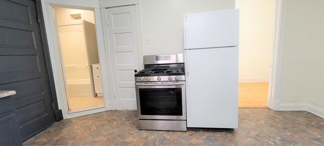 Foto del edificio - 1436 W Lexington St