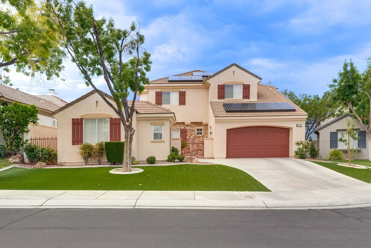 Foto principal - Luxurious, Entertainers Dream 3 Bedroom Home