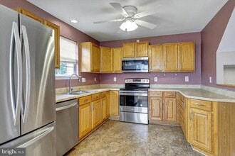 Building Photo - 195 Langdon Farm Cir
