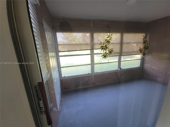 Foto del edificio - 3090 NW 46th Ave