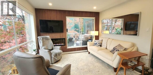 Building Photo - 1530 Mariner Walk