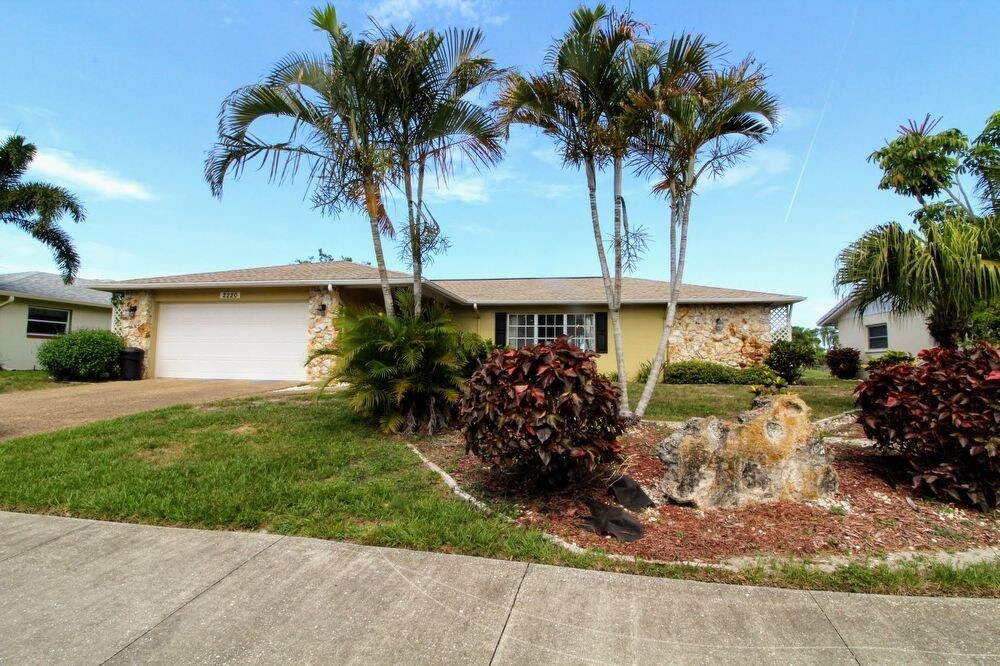Primary Photo - 2220 Bal Harbour Dr