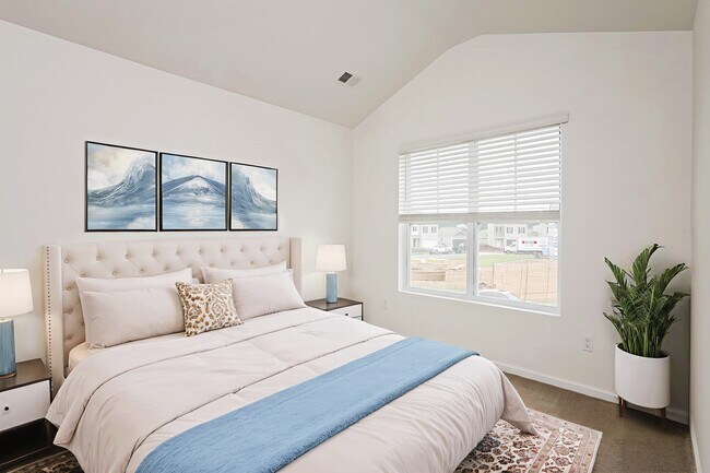 Foto del edificio - 102 Striker Rd