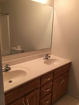 Building Photo - 17080 Lensman Dr