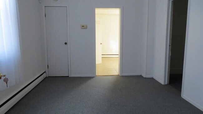 Foto del edificio - 66 W 21ST St