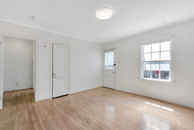 Building Photo - 1509 Enid St