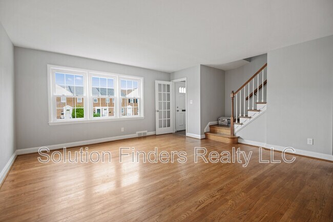 Photo - 1812 Edgewood Rd House