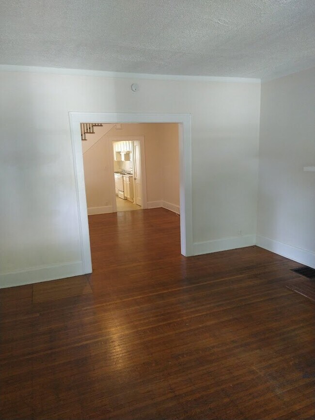 Building Photo - 4645 N College Ave