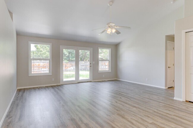 Foto del edificio - Remodeled near Boise River _ Pet Friendly!!