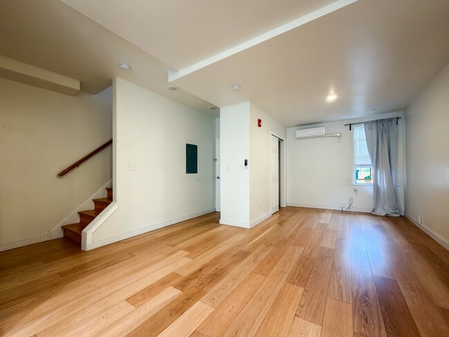 Foto del edificio - 2129 Pine St