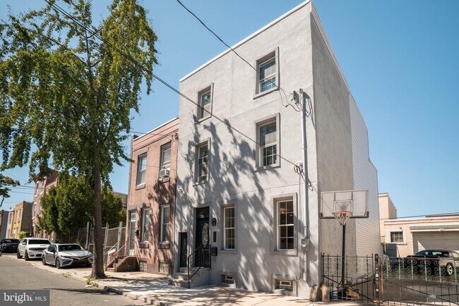 Foto del edificio - 3038 Salmon St