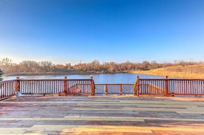 Building Photo - OVERLOOKS POND IN OWASSO