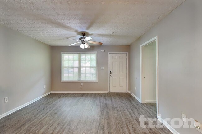 Foto del edificio - 1047 Wedgewood Ct NE