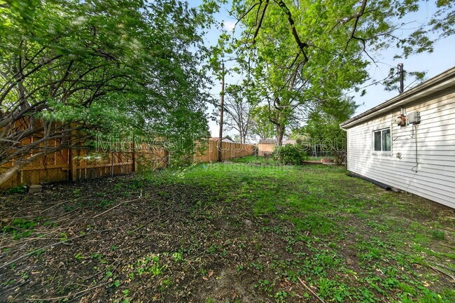 Foto del edificio - 4313 St Dominic Ln