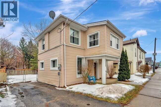 Photo du bâtiment - 23 Palace St