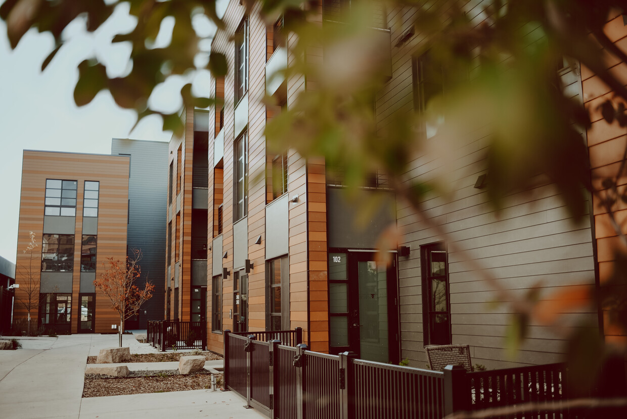 Primary Photo - Trestle Lofts