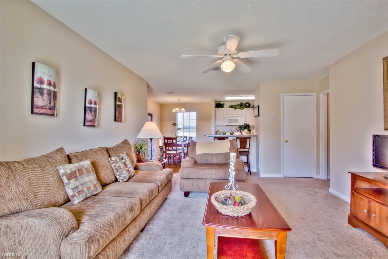 Foto principal - 959 Lake Harbour Dr