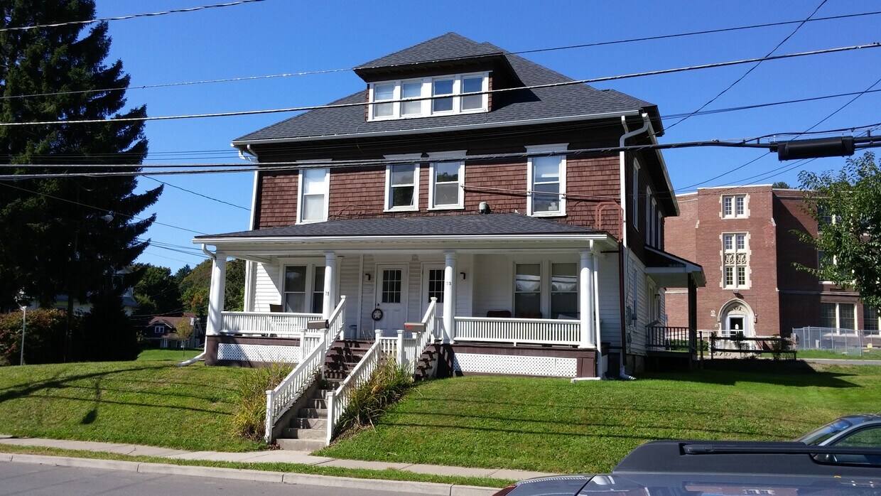 71 East St, Oneonta, NY 13820 Apartments in Oneonta, NY